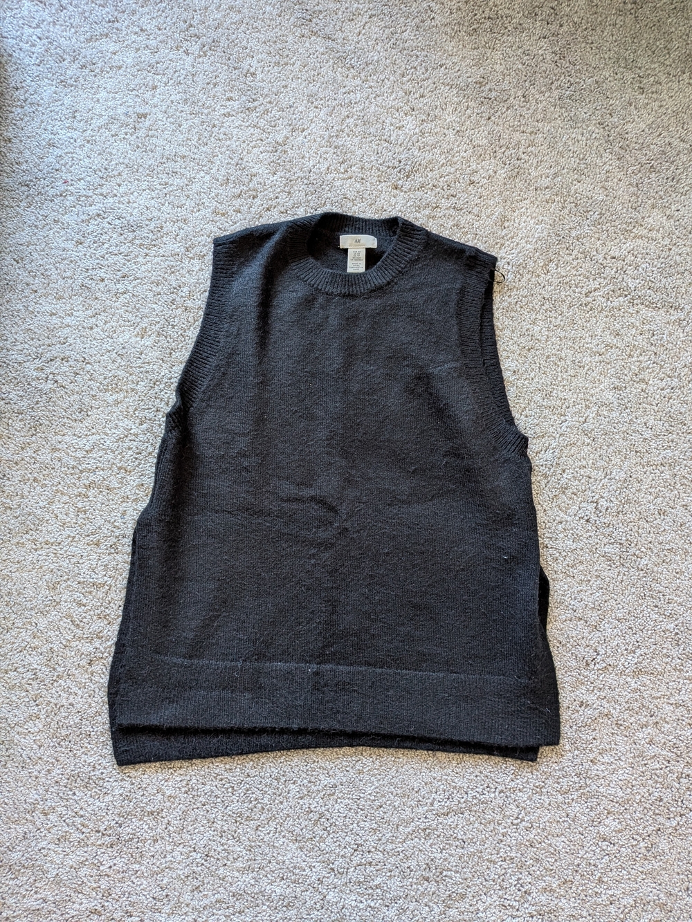 H&M Black Sleeveless Knit Sweater Vest